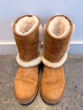 UGG Chestnut Brown Suede Winter Boots with Cream Shearling